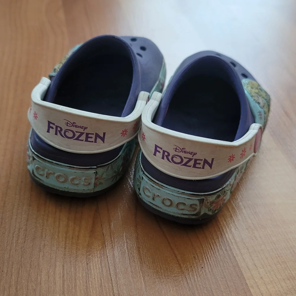 Disney Crocs Toddler kids Frozen Elsa Anna SZ C 6 Purple Water Shoes Fits Sz 4-6